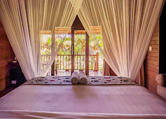 Island Garden Huts 4*