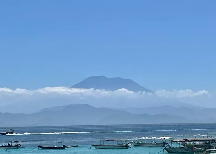 ベッド・アンド・ブレックファスト Island Garden Huts レンボンガン島