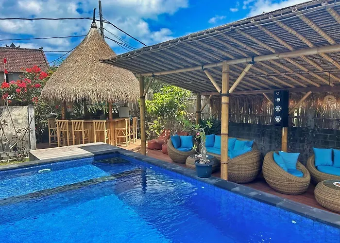 Island Garden Huts レンボンガン島