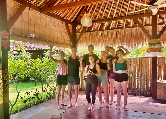 ベッド・アンド・ブレックファスト Island Garden Huts レンボンガン島