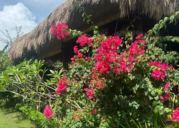 Island Garden Huts 4*